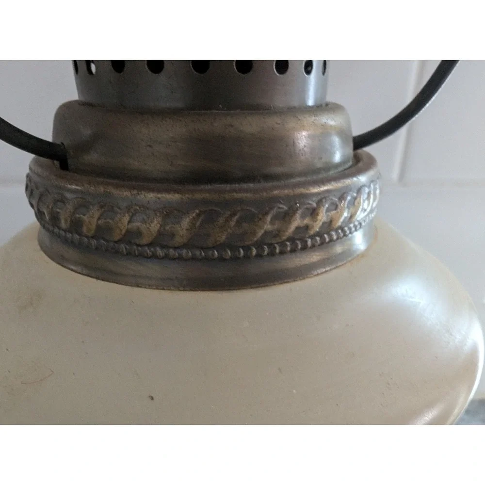 Vintage Accurate Casting Co. Hurricane Floral Glass Lamp